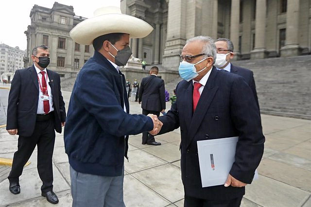 The Prime Minister of Peru puts his position at the disposal of President Castillo for "personal reasons"