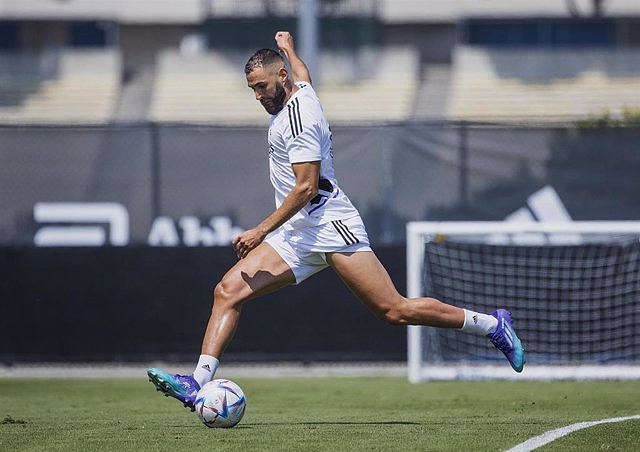Benzema: "We're not young, but we work hard"