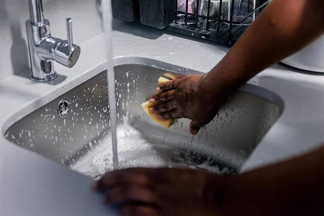 The rule that will allow domestic workers to contribute for unemployment from October 1 comes into force tomorrow