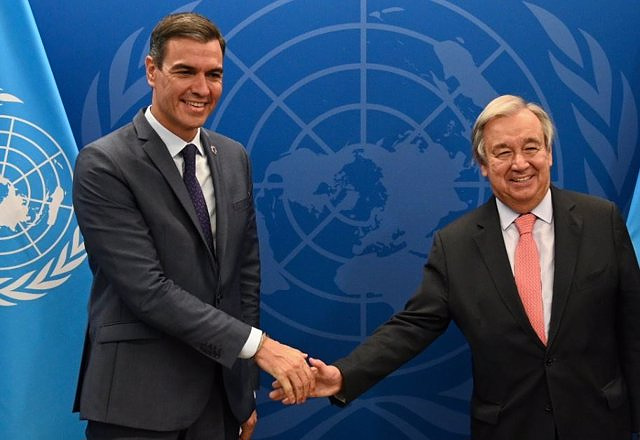 Sánchez conveys to Guterres Spain's commitment in the fight against the food crisis