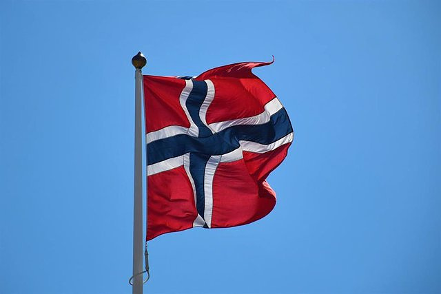 Norway reinforces the police presence on the border with Russia but is committed to not closing it