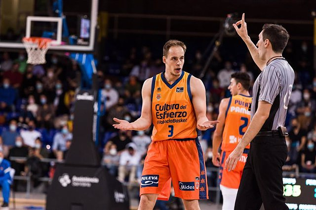 Valencia Basket shuts down in La Fonteta