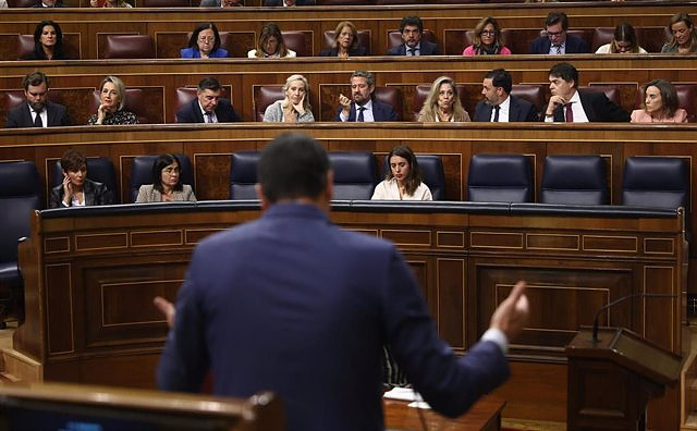 Sánchez claims "useful politics" with the approval of the PGE against the "crying" of those who only offer insults