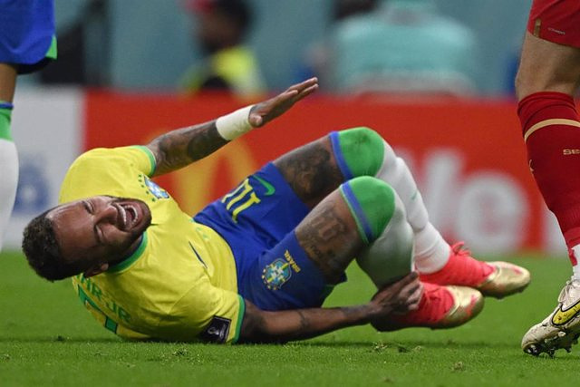 Brazil rules out Neymar against Switzerland due to "an injury to the lateral ankle ligament"