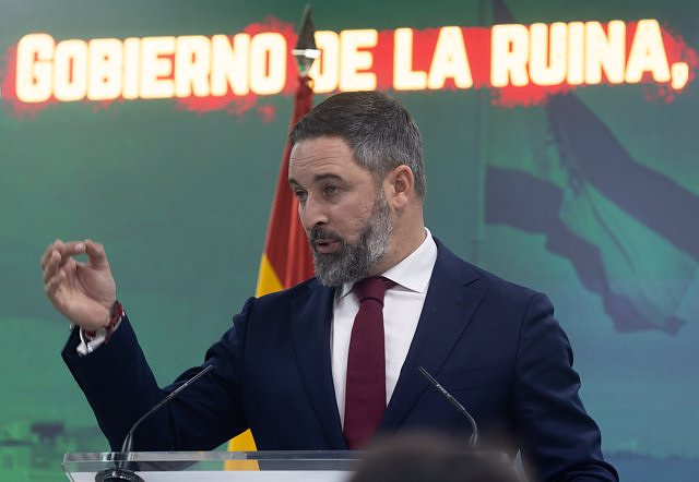 Abascal charges Feijóo for rejecting the motion of censure and asks him if he is going to repeal the sedition with the PNV