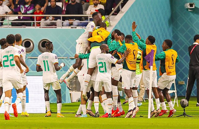Senegal tombs Ecuador and will dance in the round of 16
