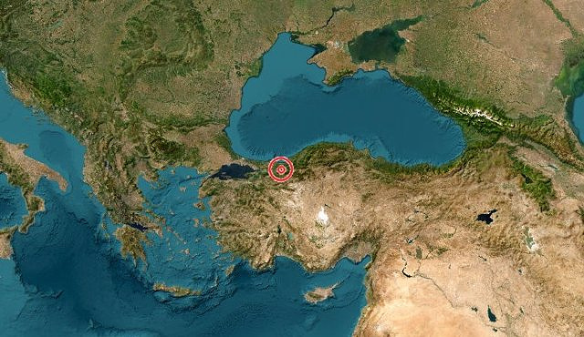 Magnitude 5.9 earthquake shakes northwestern Turkey