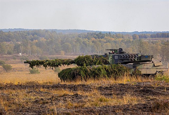 Poland talks of "unconventional measures" if Germany refuses to hand over Leopard tanks