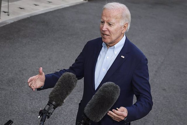 Biden describes the attack on institutions in Brasilia as "outrageous"