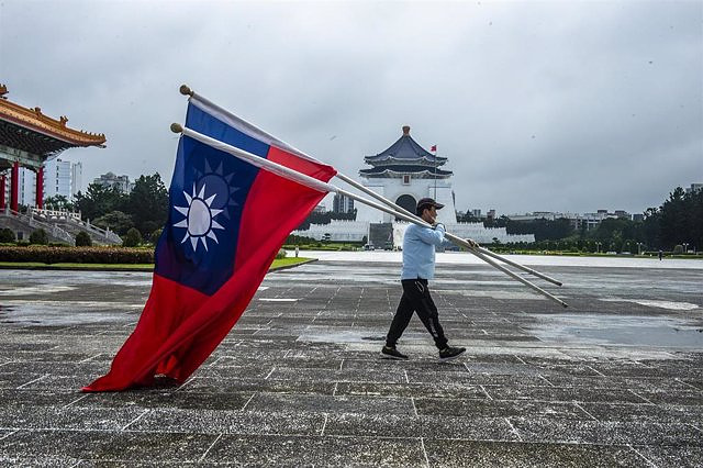 China criticizes German politicians' trip to Taiwan