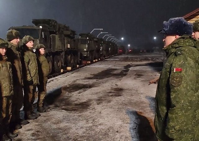 Ukrainian Intelligence estimates that 6,000 Russian servicemen are in Belarus