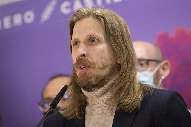 Podemos does not rule out the path of intervening CyL powers if it maintains its anti-abortion plan: "It is institutional violence