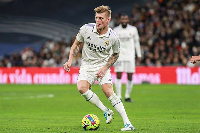 Toni Kroos joins Real Madrid's squad and will be able to play against Liverpool
