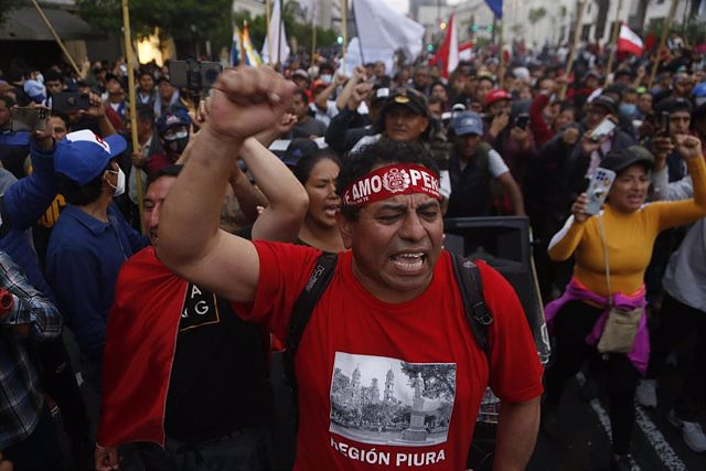 At least 18 injured in new clashes between protesters and security forces in Peru