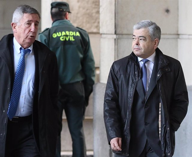 Prosecutor's Office requests a medical report on whether former PSOE vice-counselor convicted in the ERE can treat his illness in jail