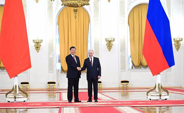 Putin praises the "Chinese plan" as the basis for a possible solution in Ukraine after a "successful" meeting with Xi
