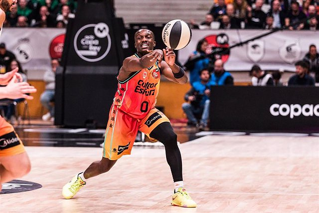 Valencia Basket cannot beat Armani Milano and extends its losing streak