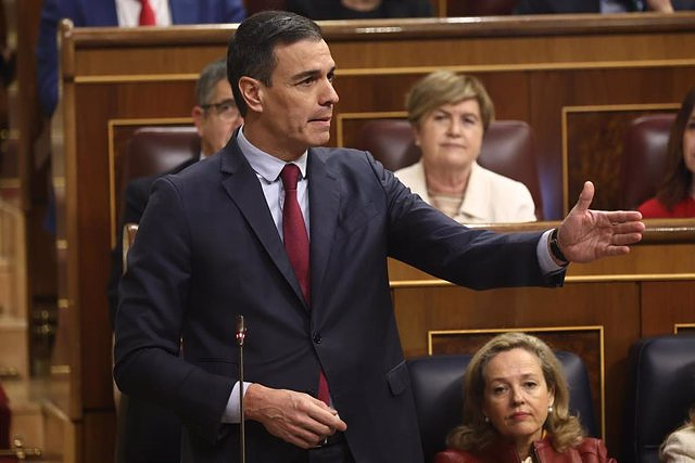 PP and Vox take advantage of the controversies of 'Mediator' and 'Only yes is yes' to surround Sánchez in Congress on 8M