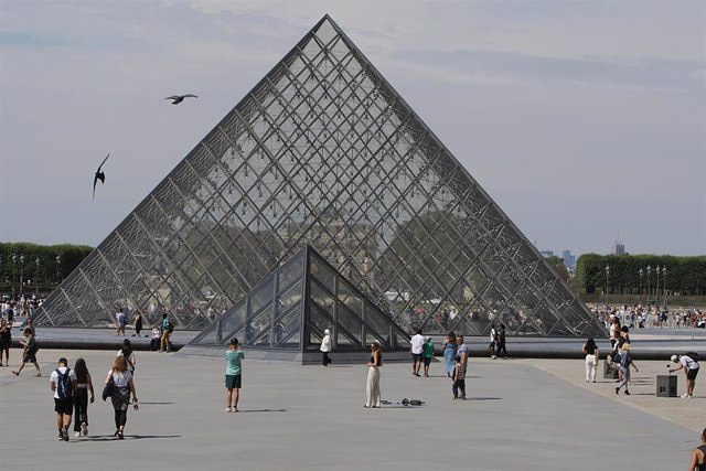 Union protests block access to the Louvre Museum in Paris