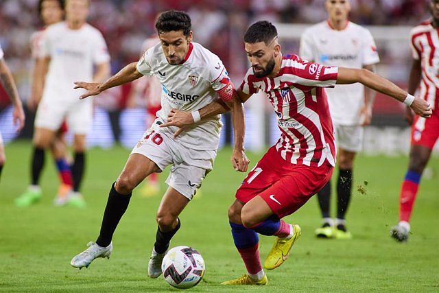 Atlético plays the Champions League in the face of Sevilla's need