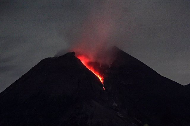 Merapi volcano erupts again in Indonesia