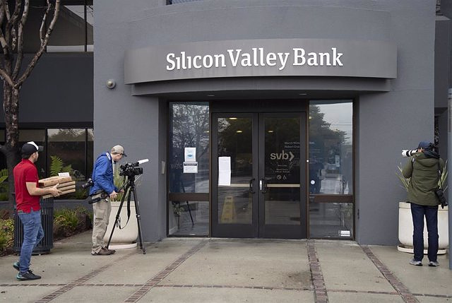 The US Government will guarantee all funds deposited in Silicon Valley Bank
