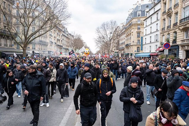 Protesters take to the streets of Paris for the seventh consecutive night on the eve of the general strike