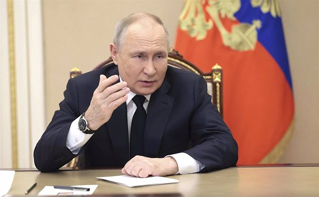 Putin dismisses Russian ambassadors in Latvia and Estonia