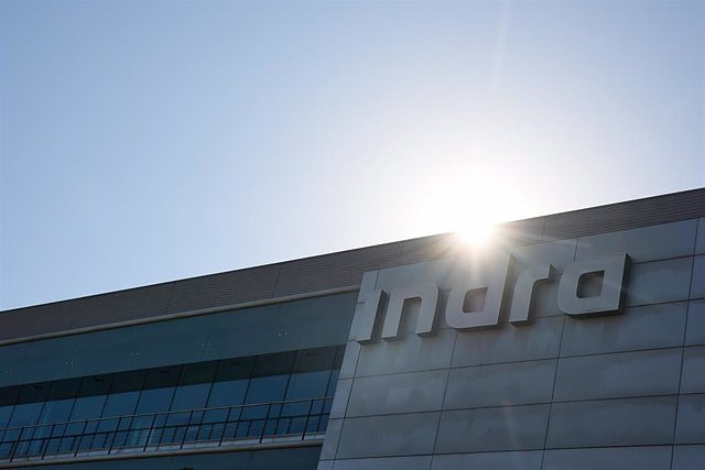 Mataix (Indra) won 1.5 million in 2022, 6.88% more, and Murtra, almost 600,000 euros