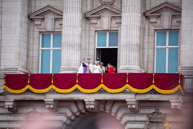 The kings of England say they are "very moved" by the celebrations during the coronation