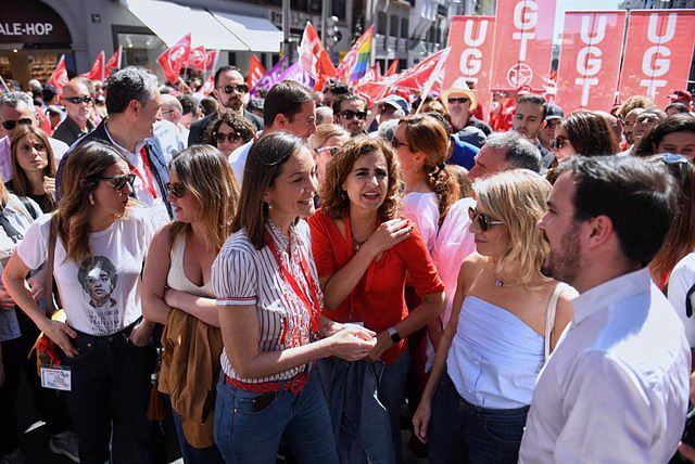 UGT and CCOO notify CEOE with a "general mobilization" if there is no agreement to raise wages