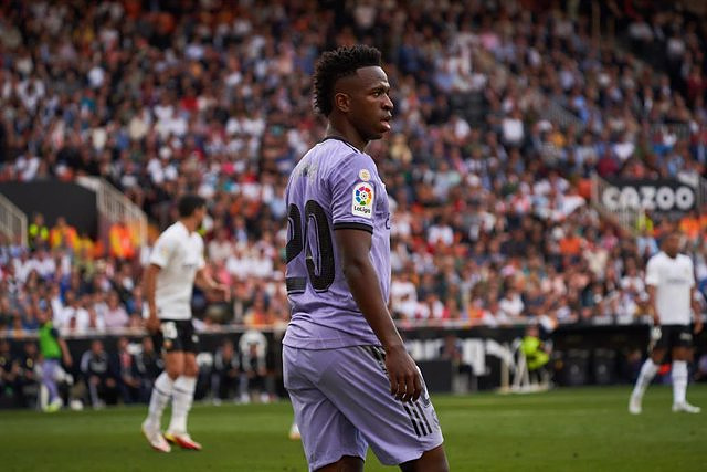 The Police detain three young people for racist insults to Vinicius in Mestalla
