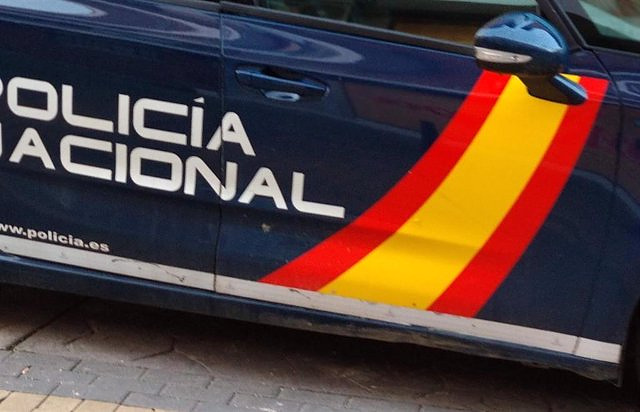 A policeman dies in Andújar (Jaén) in a fight between neighbors and his attacker is shot dead