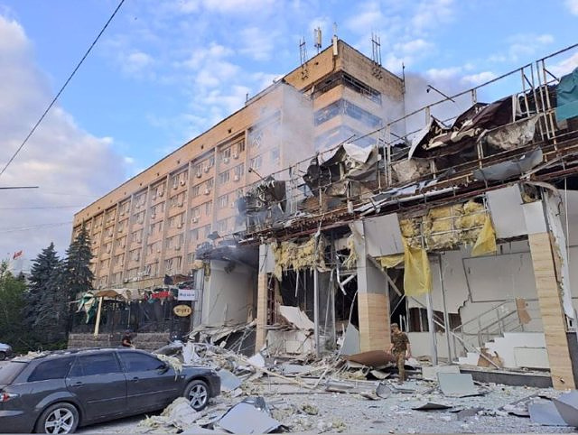 The dead rise to eight after a Russian bombardment in Kramatorsk, Donetsk