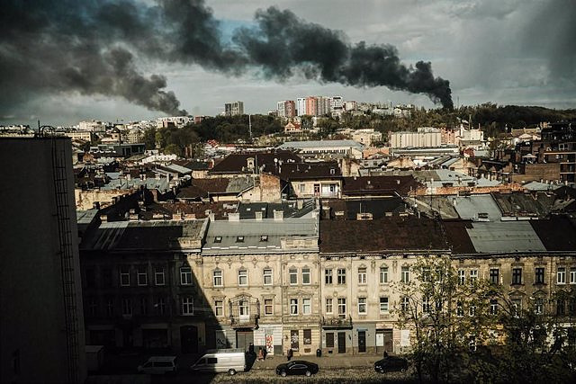 At least four dead in a Russian attack in Lviv, in the far west of Ukraine