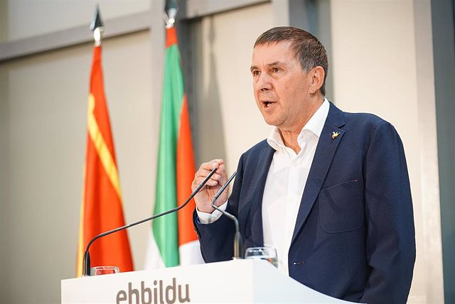 Otegi affirms that he will be a candidate for Lehendakari if EH Bildu decides so and assures that they aspire to win the Basque Government
