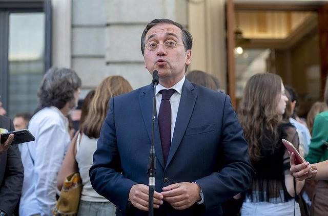 The State Attorney's Office endorsed the fact that the acting government asked the EU to make Catalan, Basque and Galician official