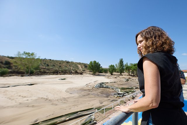 Ayuso hopes that those affected will alert Ribera of the importance of cleaning the rivers, leaving "ideological biases"
