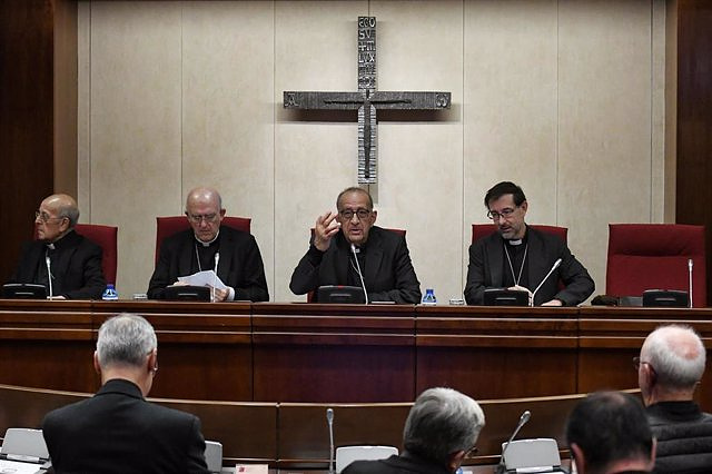 The bishops will apply the recommendations of the Ombudsman on abuse but ask not to put the "focus" only on the Church