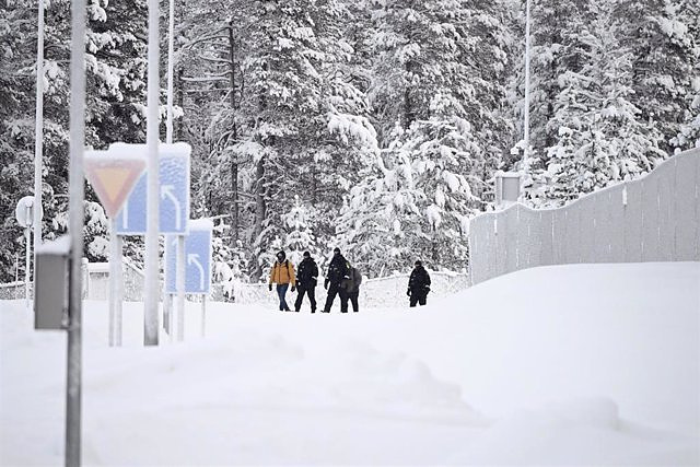 Finland completely closes its border with Russia for two weeks