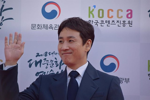 Lee Sun Kyun, actor from the South Korean film 'Parasites', found dead
