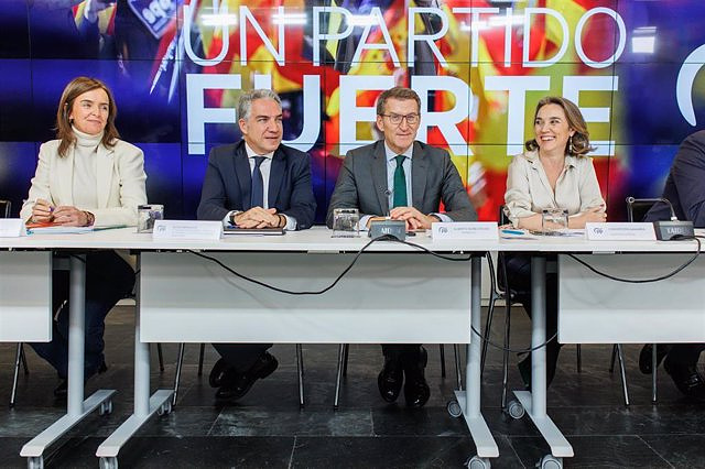 Feijóo launches the PP to denounce throughout Spain the "inequalities" caused by Sánchez's pacts with Puigdemont