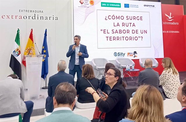 STATEMENT: La Torta del Casar presents five routes in Fitur to get to know Cáceres and its gastronomy