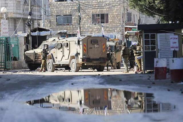 The Palestinian Ministry of Health denounces the "execution" of three Palestinians inside a hospital in the West Bank