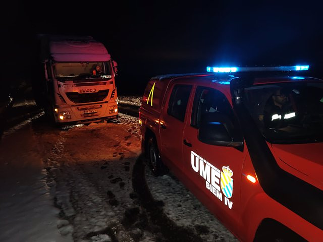 Removed all vehicles that were trapped by snowfall on the N-122 that connects Soria with Ágreda