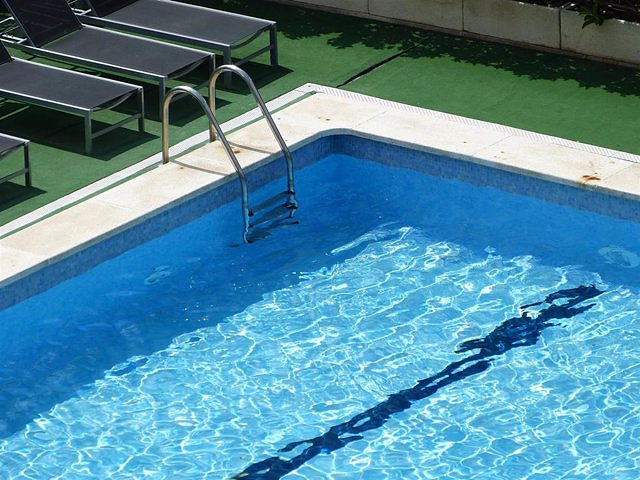 Catalonia will prohibit filling swimming pools in hotels and campsites due to the drought, anticipating a difficult summer