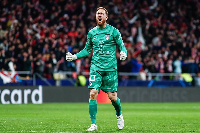 Oblak lights up Atlético on the way to the Champions League quarterfinals