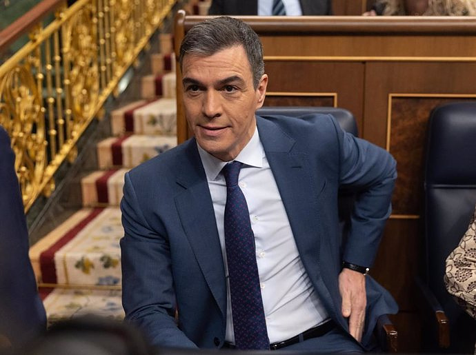 Sánchez advances that the public deficit closed at 3.7% in 2023, two tenths below the objective
