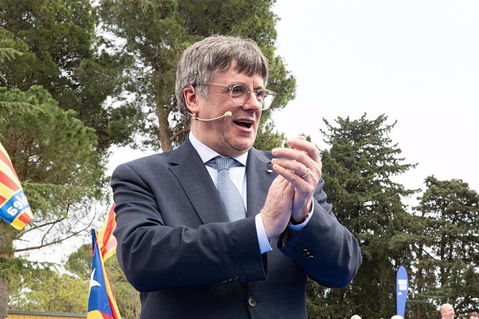 Puigdemont claims to have a "well grasp" of the State and asks to "be respected" to obtain more transfers