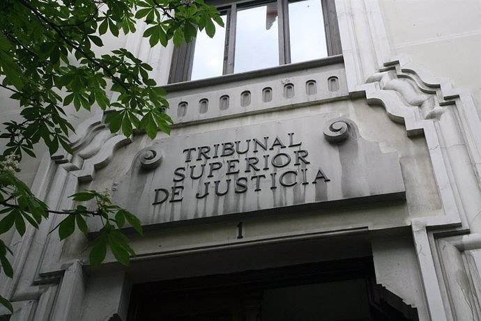 Ayuso's partner files a complaint before the TSJM against the chief prosecutor of Madrid for alleged revelation of secrets